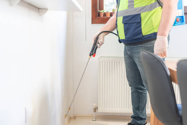 Best Cockroach Control Services  in Holdrege, NE